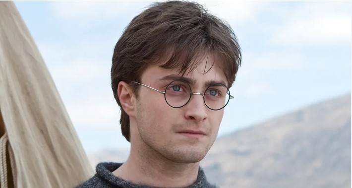 Daniel Radcliffe measurements, net worth, nickname, height, weight ,age 2025